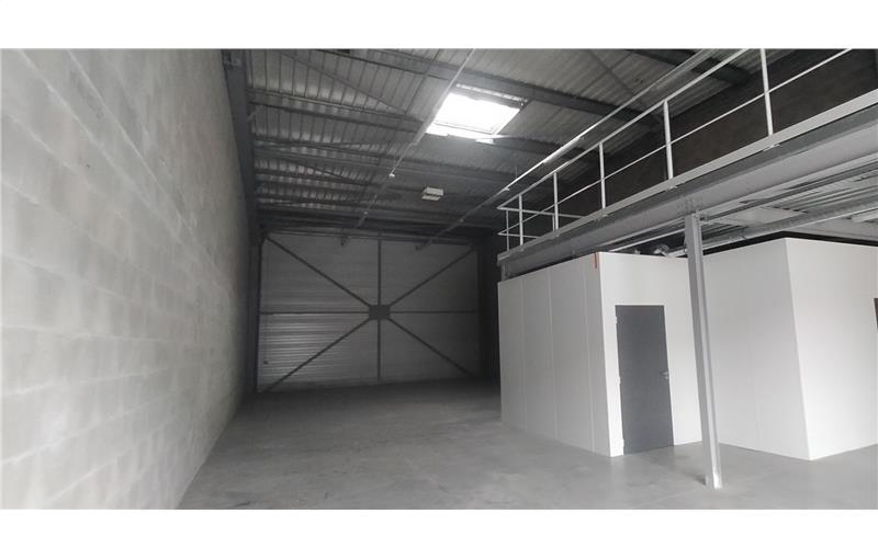 Location d'entrepôt de 291 m² à Grenoble - 38000 photo - 1