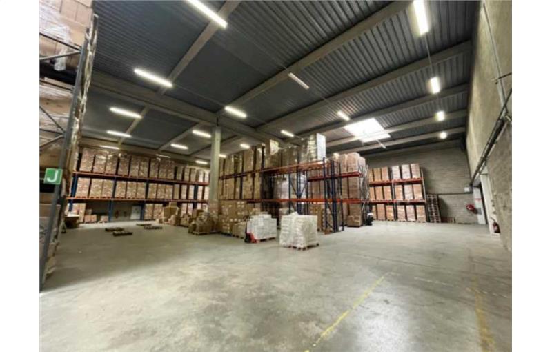 Location d'entrepôt de 4 502 m² à Haravilliers - 95640 photo - 1