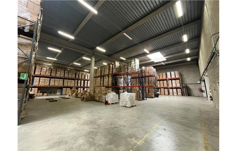 Location d'entrepôt de 2 502 m² à Haravilliers - 95640 photo - 1