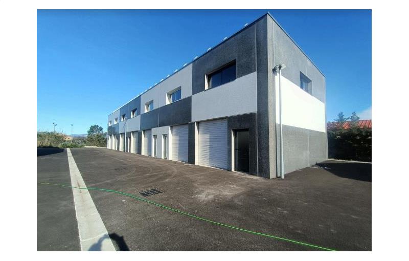 Location d'entrepôt de 100 m² à Hyères - 83400 photo - 1