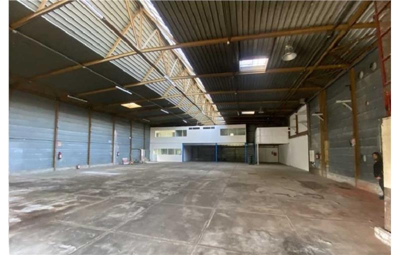 Location d'entrepôt de 700 m² à Igny - 91430 photo - 1