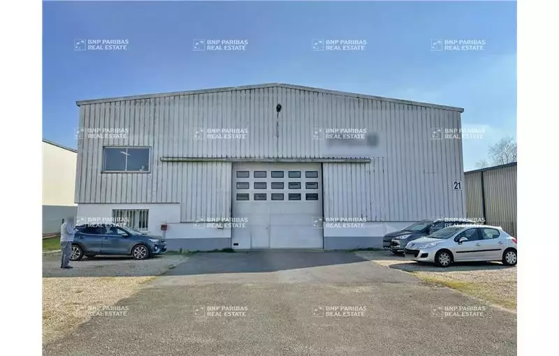 Location d'entrepôt de 910 m² à Isneauville - 76230