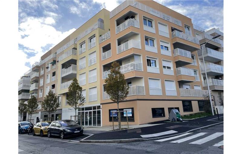 Location d'entrepôt de 1 086 m² à Ivry-sur-Seine - 94200 photo - 1