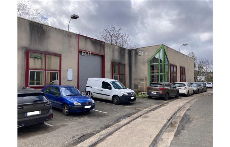 Location d'entrepôt de 236 m² à Ivry-sur-Seine - 94200 photo - 1