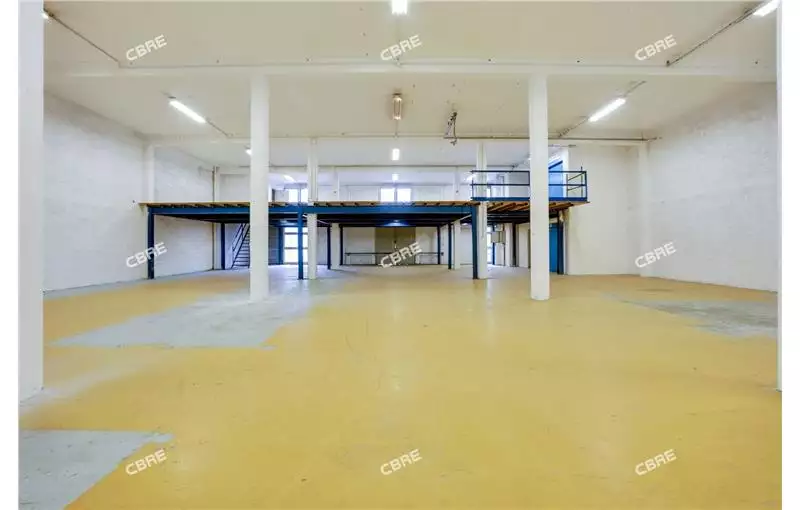 Location d'entrepôt de 1397 m² à Ivry-sur-Seine - 94200