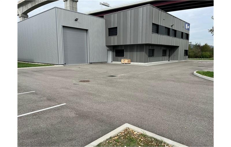 Location d'entrepôt de 658 m² à La Boisse - 01120 photo - 1