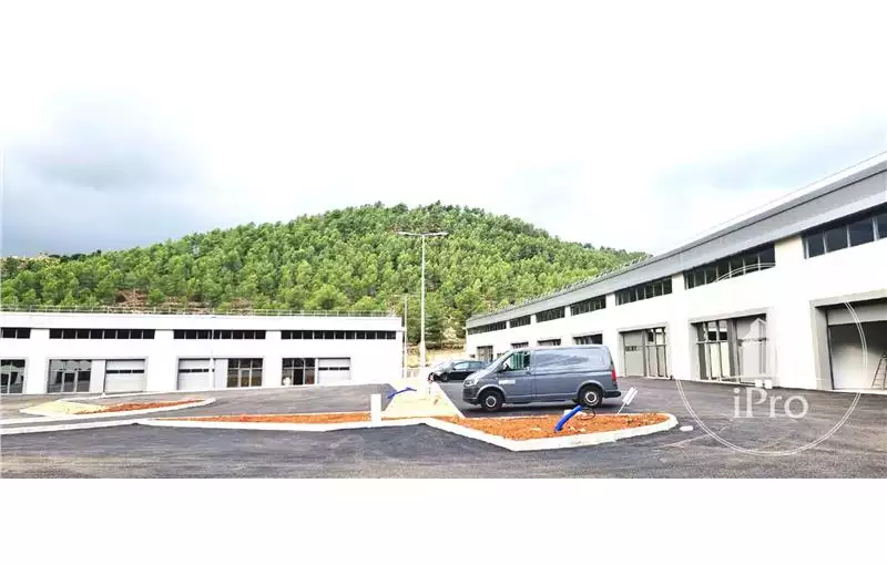 Location d'entrepôt de 400 m² à La Ciotat - 13600