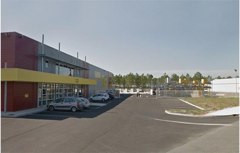 Location d'entrepôt de 2 336 m² à Le Barp - 33114 photo - 1