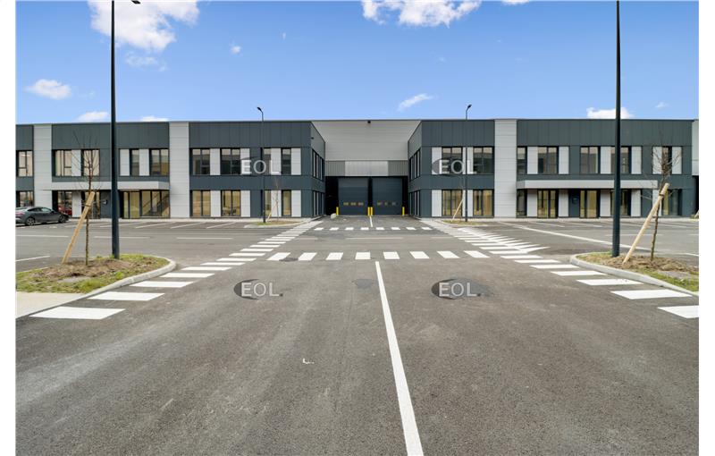 Location d'entrepôt de 1 802 m² à Le Bourget - 93350 photo - 1