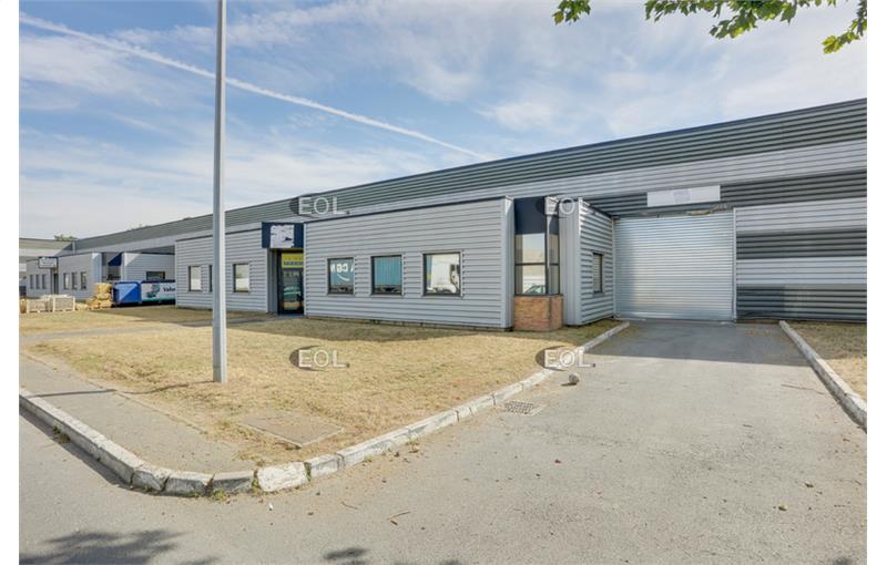 Location d'entrepôt de 575 m² à Le Bourget - 93350 photo - 1