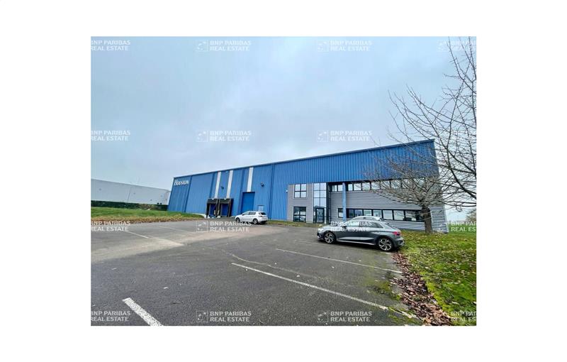Location d'entrepôt de 2 655 m² à Le Châtelet-en-Brie - 77820 photo - 1
