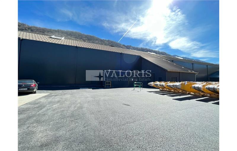 Location d'entrepôt de 1 520 m² à Le Cheylas - 38570 photo - 1