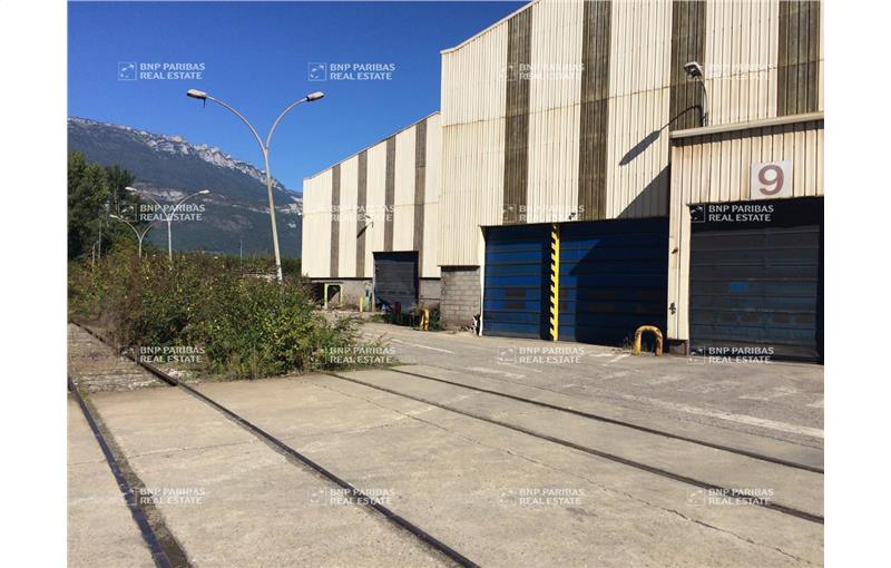 Location d'entrepôt de 4 145 m² à Le Cheylas - 38570 photo - 1