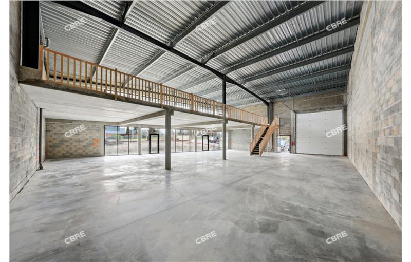 Location d'entrepôt de 458 m² à Le Haillan - 33185 photo - 1