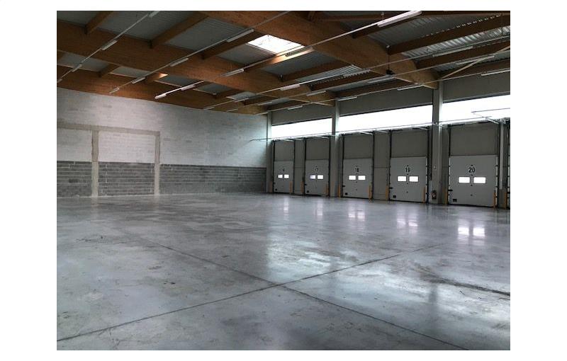 Location d'entrepôt de 784 m² à Les Arcs - 83460 photo - 1