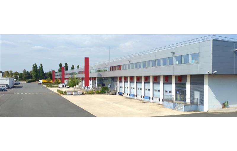 Location d'entrepôt de 4 305 m² à Les Ulis - 91940 photo - 1