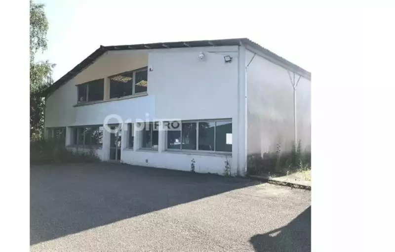 Location d'entrepôt de 2530 m² à Limoges - 87000