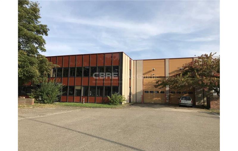 Location d'entrepôt de 2 054 m² à Lingolsheim - 67380 photo - 1