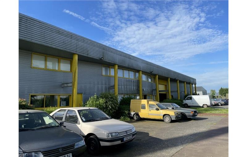 Location d'entrepôt de 949 m² à Lisieux - 14100 photo - 1