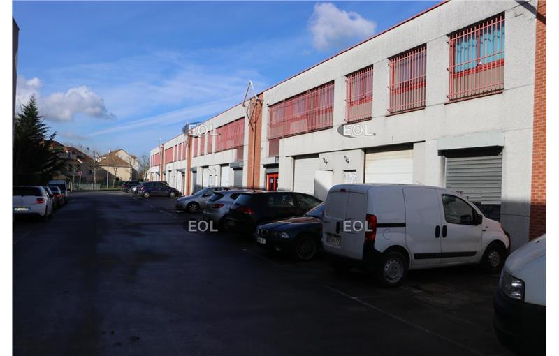 Location d'entrepôt de 337 m² à Lisses - 91090 photo - 1