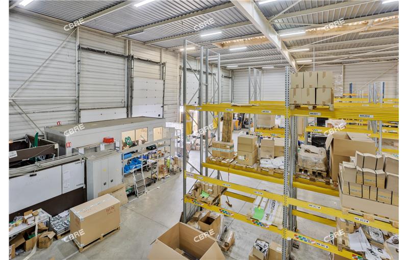 Location d'entrepôt de 4 542 m² à Lisses - 91090 photo - 1