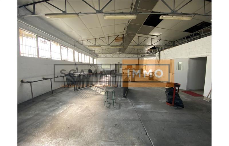 Location d'entrepôt de 640 m² à Livry-Gargan - 93190 photo - 1