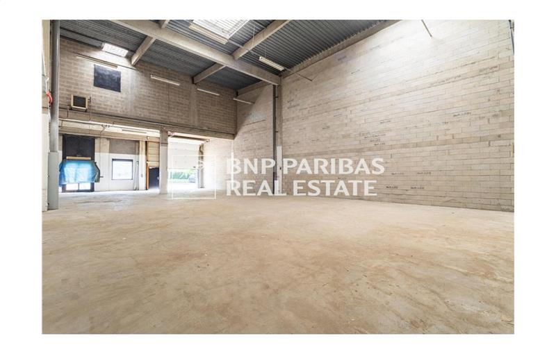 Location d'entrepôt de 760 m² à Lognes - 77185 photo - 1