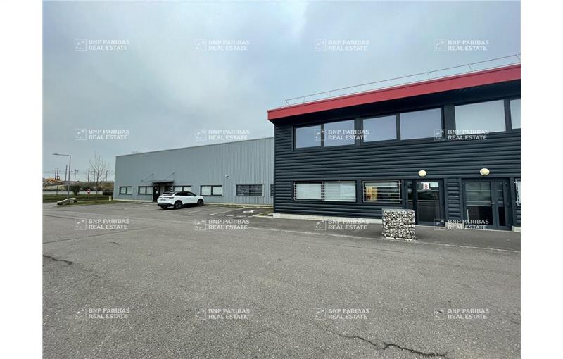 Location d'entrepôt de 3 112 m² à Longvic - 21600 photo - 1