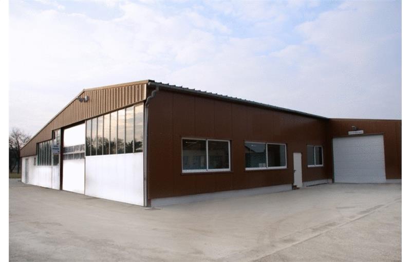 Location d'entrepôt de 600 m² à Luxiol - 25110 photo - 1