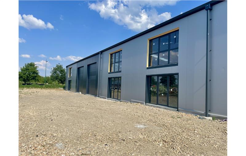 Location d'entrepôt de 1 400 m² à Marbeuf - 27110 photo - 1