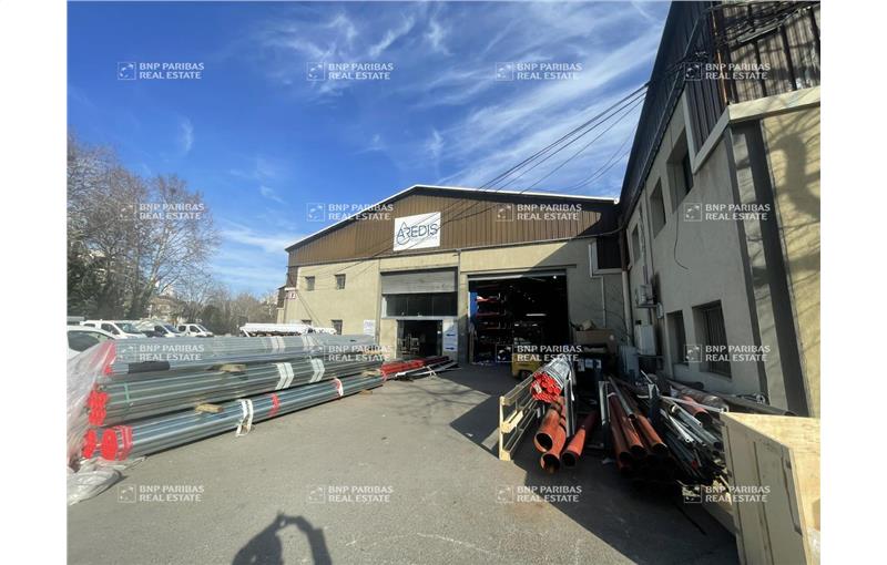 Location d'entrepôt de 1 100 m² à Marseille 15 - 13015 photo - 1