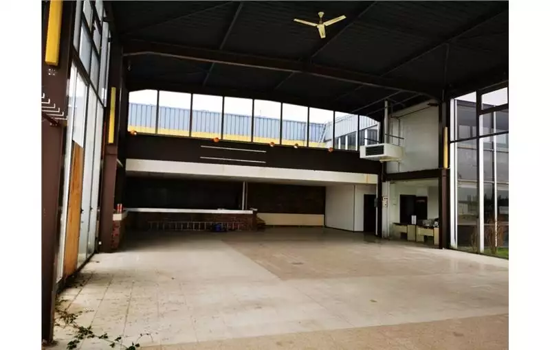 Location d'entrepôt de 2250 m² à Meaux - 77100