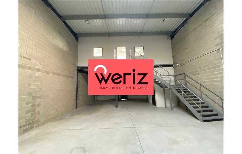 Location d'entrepôt de 249 m² à Meyreuil - 13590 photo - 1