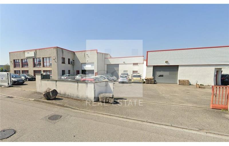 Location d'entrepôt de 388 m² à Meyzieu - 69330 photo - 1