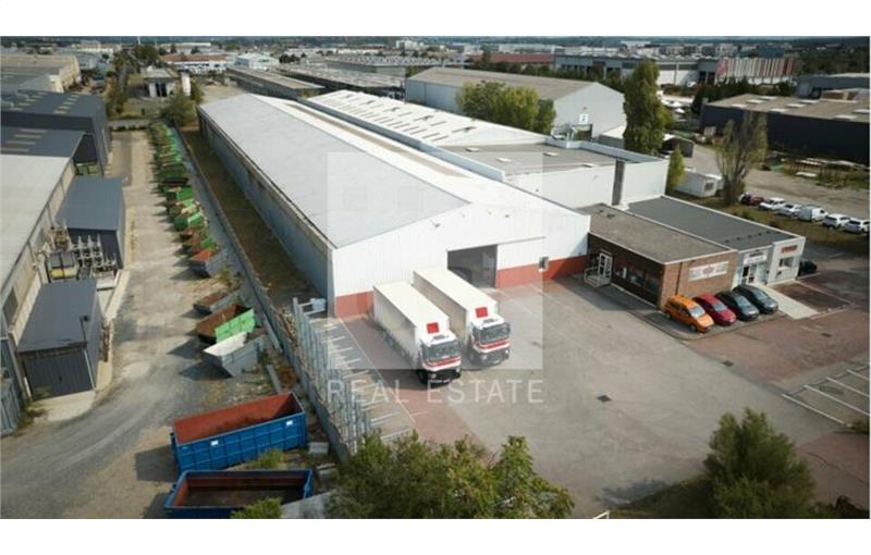 Location d'entrepôt de 5 817 m² à Meyzieu - 69330 photo - 1
