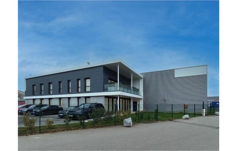 Location d'entrepôt de 3 377 m² à Meyzieu - 69330 photo - 1