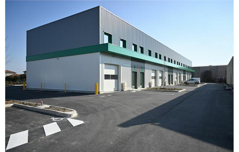 Location d'entrepôt de 154 m² à Mions - 69780 photo - 1