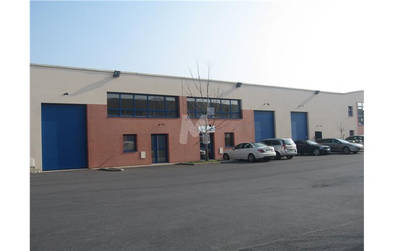 Location d'entrepôt de 355 m² à Moissy-Cramayel - 77550 photo - 1