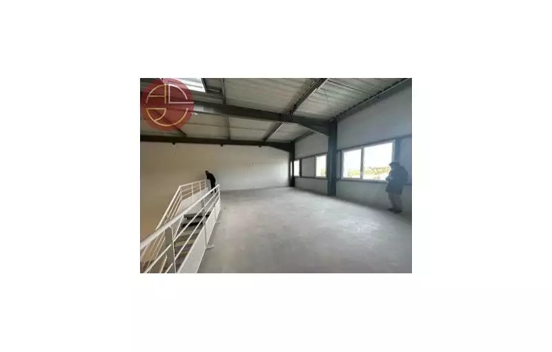 Location d'entrepôt de 316 m² à Mondouzil - 31850