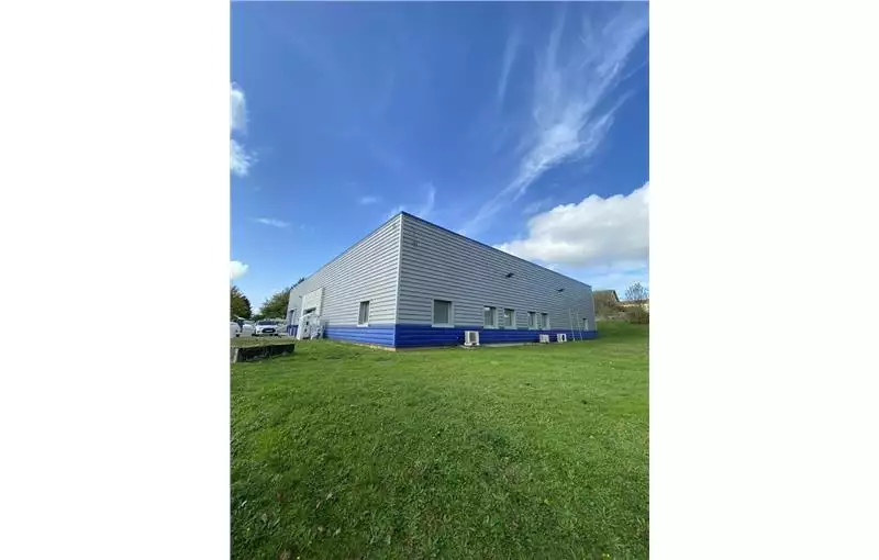 Location d'entrepôt de 810 m² à Montceau-les-Mines - 71300