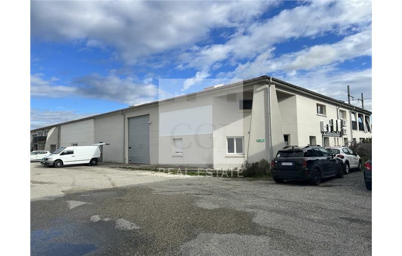 Location d'entrepôt de 596 m² à Montélimar - 26200 photo - 1