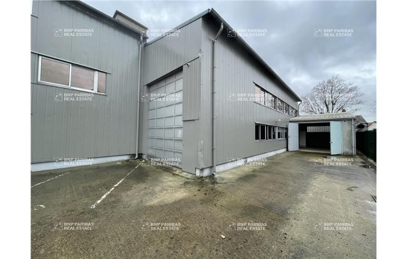 Location d'entrepôt de 1 715 m² à Montgeron - 91230 photo - 1