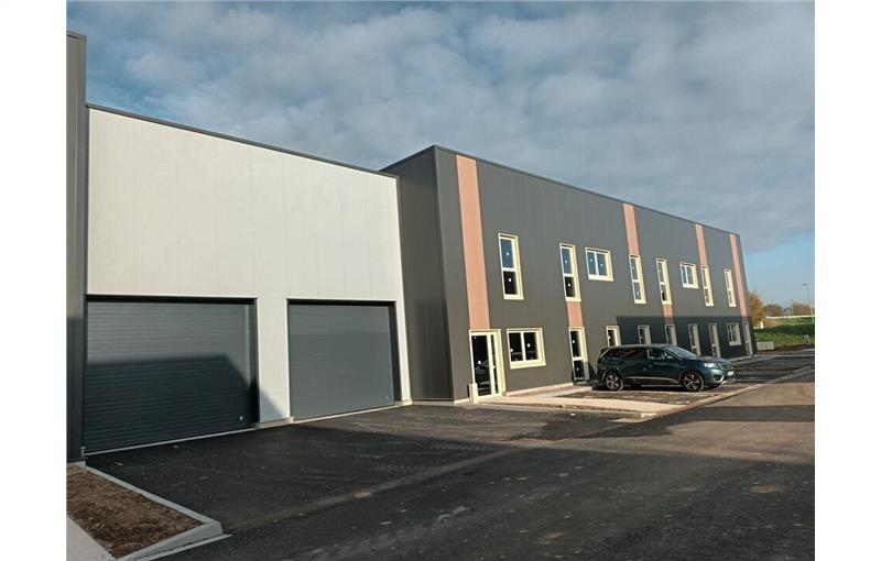 Location d'entrepôt de 2 665 m² à Montivilliers - 76290 photo - 1