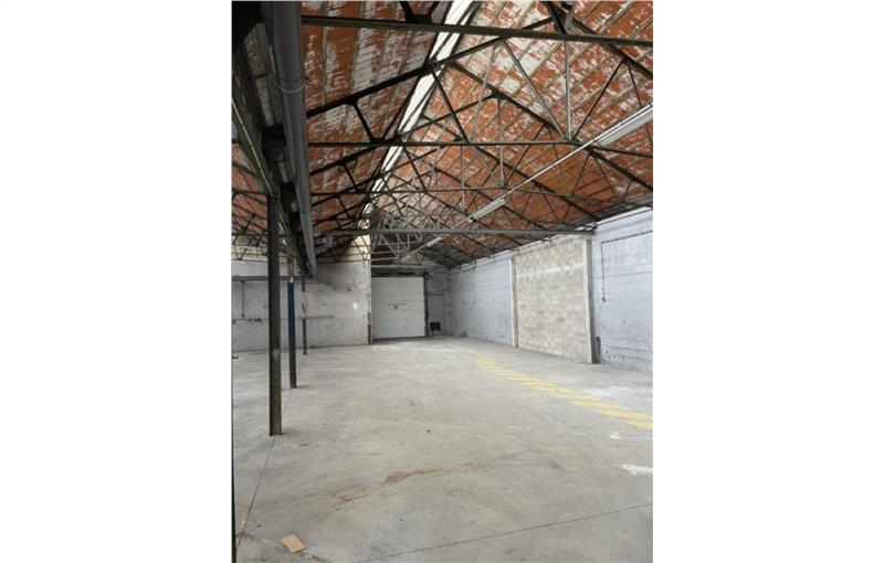 Location d'entrepôt de 1 002 m² à Montmagny - 95360 photo - 1