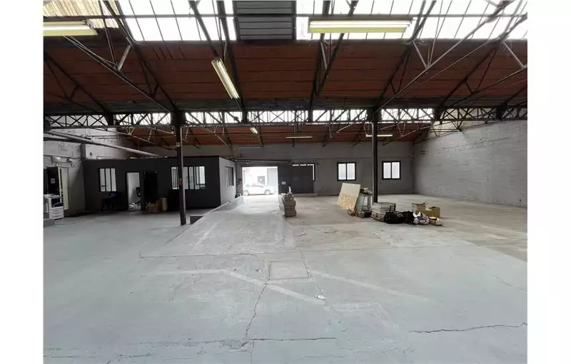 Location d'entrepôt de 1002 m² à Montmagny - 95360