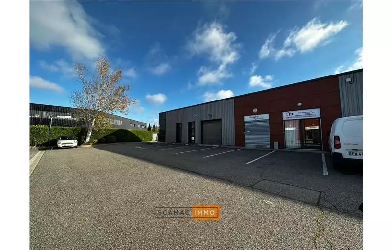 Location d'entrepôt de 99 m² à Montrabé - 31850