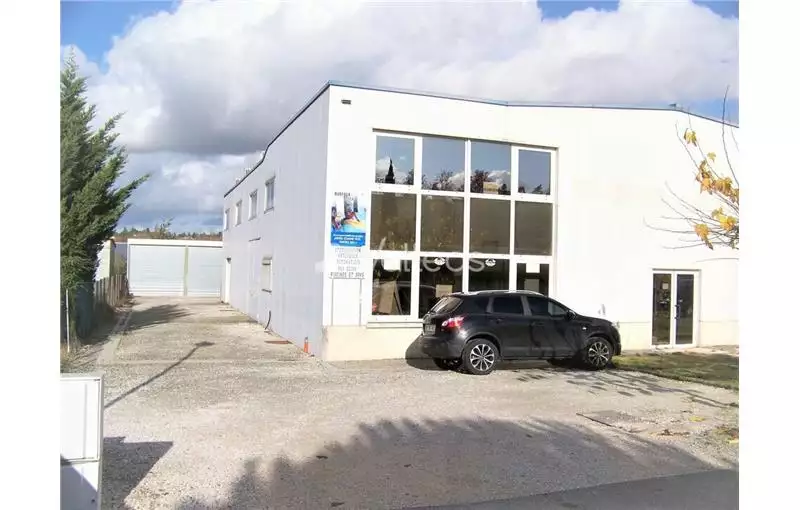Location d'entrepôt de 350 m² à Montrabé - 31850
