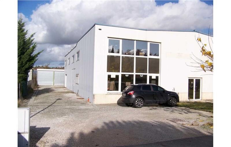 Location d'entrepôt de 300 m² à Montrabé - 31850 photo - 1