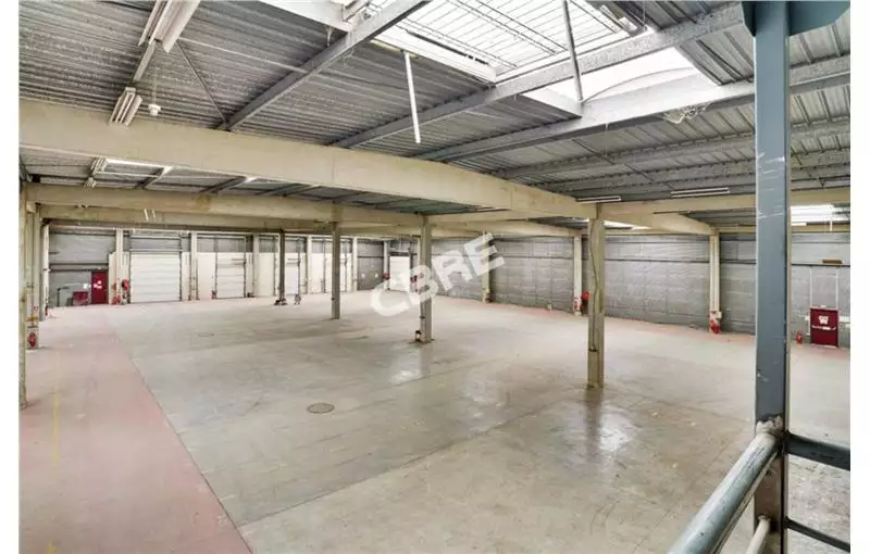 Location d'entrepôt de 5448 m² à Montreuil - 93100