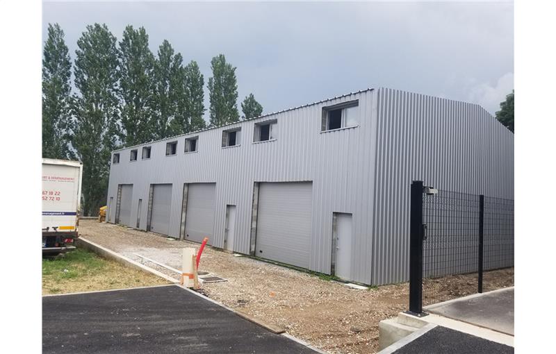 Location d'entrepôt de 140 m² à Montussan - 33450 photo - 1